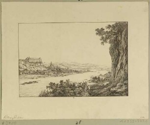 Stadtansicht von Pirna mit dem Sonnenstein und der Marienkirche von Posta im Nordosten über die Elbe, aus Richters "70 Mahlerischen An- und Aussichten ..."