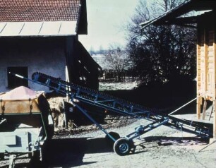 Fotografie: Lagertechnik, Lager, Mineraldünger, Be- und Entladen, Förderband