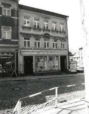 Roßwein, Döbelner Straße 1. Wohnhaus mit Laden