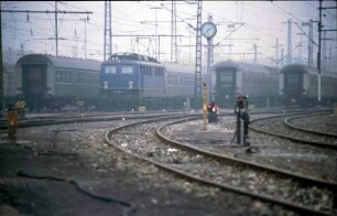 Bw Stuttgart Abstellbereich Nord Lok 110 235 Bnb-Wagen