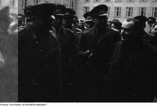 Dresden. Rodion Jakowlewitsch Malinowski, Verteidigungsminister der UdSSR und Marschall der Sowjetunion, während seines Besuches der Militärakademie Dresden der NVA, 4. April 1964