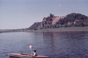 Blick auf die Elbe bei Meißen mit einem Faltboot