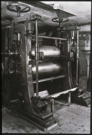 Papiermühle Niederzwönitz, Walzwerk 1938 (Foto aus dem technischen Museum Papiermühle Niederzwönitz)