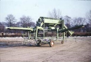Kartoffelsortiermaschine K721 (TS 700/1) der PGH Landmaschinen und Geräte Markritz