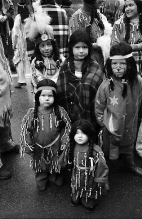 Freiburg: Freiburger Fasnet 1972 [Indianer]