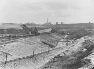Tagebau Böhlen, östlicher Teil : Tagebau Böhlen (heute Tagebau Zwenkau). Östlicher Teil