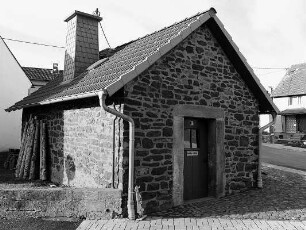 Hinterdorfer Backhaus (massiv , Backhaus); Freiensteinau, Raiffeisenstraße 14