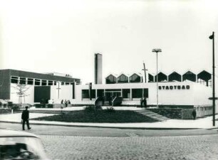 Hallenbad, 1964-1966