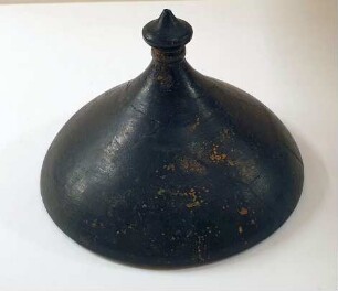 Schwarzer Topfdeckel