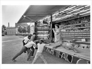 Thälmannplatz, Neuruppin, DDR, 1985
