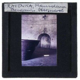 Ravenna, Mausoleum des Theoderich : Obergeschoss