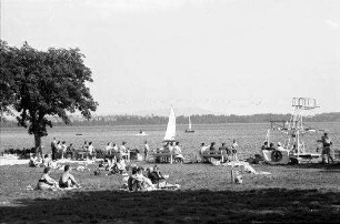 Waging: Strandanlagen mit Kurgästen