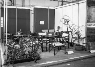Ausstellungskoje mit Speisezimmer
