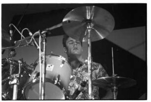 Television Personalities [Konzertlocation und -datum unbekannt] I N 1