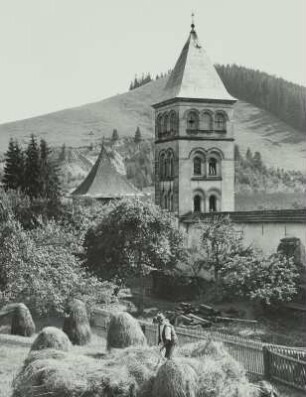 Putna (Suceava), Rumänien. Kloster (1466-1470). Blick zum Glockenturm (1885)