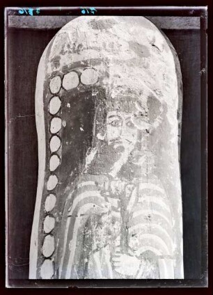 Malereien: al-Dschausaq al-Chaqani, Bildsäule