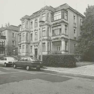 Dresden-Südvorstadt, Eisenstuckstraße 7. Wohnhaus (1900-1901, C. F. E. Noske)