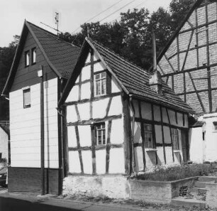 Beselich, Grabenstraße 12