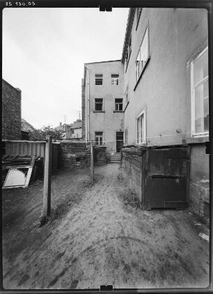 Kamenz, Heinrich-Heine-Straße 4. Wohnhaus (um 1900). Hofansicht