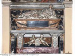 Grabmonument des Matteo Caccia