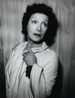 Maria Fein - Medea, Hebbel-Theater, 9.51.