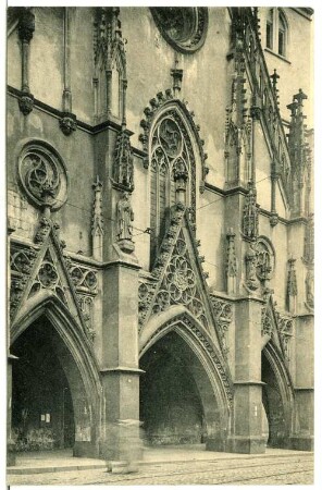 Chemnitz. Portal der Jakobikirche