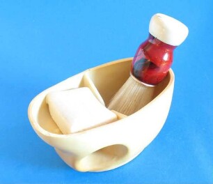 RASIERSCHALE AUS GUMMI