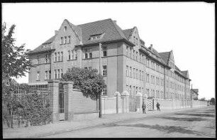 Grimma. Königin-Carola-Kaserne