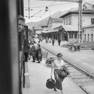 Bahnstation in den Alpen