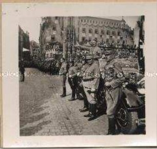Adolf Hitler, Hauptmann Pfeffer und Hermann Göring auf dem Reichsparteitag in Nürnberg