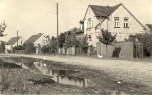 Dorfstraße in Merzdorf : Wjesna dróha we Žylowku