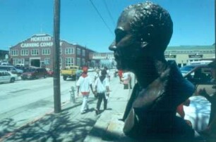 Monterey. Büste des Literaten John Steinbeck