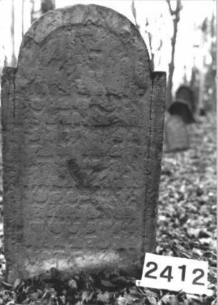 Grabstein 2412 (Detailaufnahme)