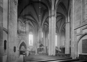Wetzlarer Dom / Dom Unserer Lieben Frau / Ehemalige Stifts- und Pfarrkirche Sankt Maria — Langhaus