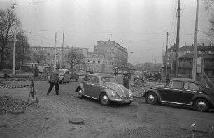 Umbaumaßnahmen in der Ebertstraße im Zusammenhang mit der Modernisierung der Albtalbahn.