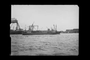 Bernd Wesch (1951), Frachtschiff, Reederei Jonny Wesch, Hamburg, Bau-Nr. 182