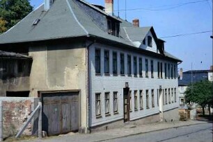 Wohnhaus mit Gedenktafeln für Gräser (Gründer der Kaltwasserheilanstalt) und Reuter