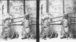 Götterfiguren und Wandgemälde im Tempel Ta lau kuan, im unteren Pai scha ho-Tal