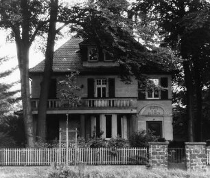 'Haus in den Buchen'; Darmstadt, Heidelberger Landstraße 69, Heidelberger Landstraße