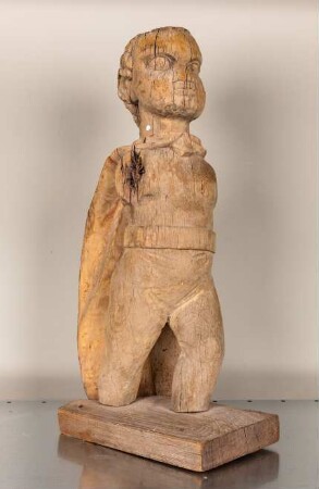 Holzfigur