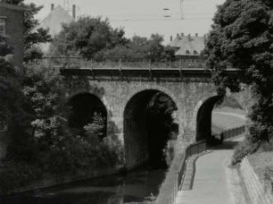 Eisenbahnbrücke