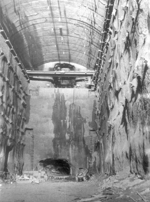 Pumpspeicherwerk Markersbach. Maschinenkaverne (Höhe 44 m) im Rohbau : Markersbach. Pumpspeicherwerk Markersbach. Maschinenkaverne (Höhe 44 m) im Rohbau