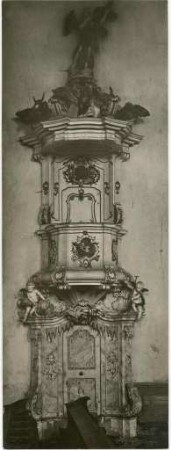 Die Kanzel der Friedhofskirche St. Martin