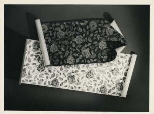 Tapete Modell "Pnatom Rose", Modell "Palladio Book 11" von Audrey Levy