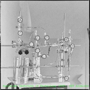 Versuchsaufbau zur Wasserstoff- und Tritiumlöslichkeit im Institut für Radiochemie (IRCh)