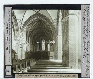 Neuenburg, ehem. Franziskanerkirche (jetzt Pfk. St. Maximilian Kolbe) : Innenansicht, Blick nach O
