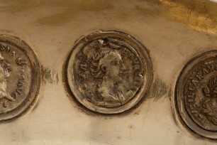 Denar des Antoninus Pius für Faustina maior mit Darstellung der Providentia, 140–161 n. Chr.