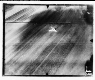 Flugzeug: F 13, startend