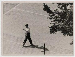 Anthony Eden spielt Tennis in Genf. Anthony Eden