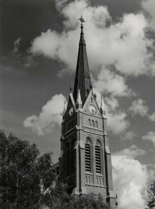 Der 67 Meter hohe Turm des Doms von Lulea